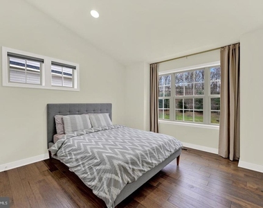 13914 Fox Hill Road - Photo Thumbnail 19