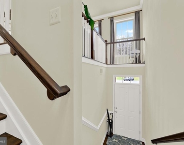 13914 Fox Hill Road - Photo Thumbnail 2