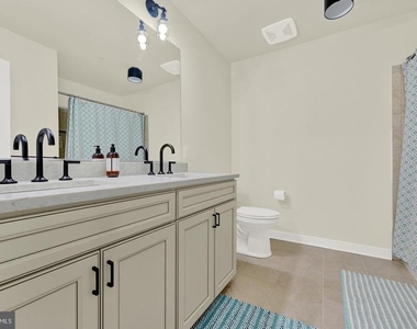 13914 Fox Hill Road - Photo Thumbnail 13