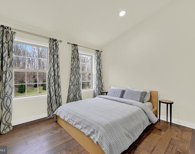 13914 Fox Hill Road - Photo Thumbnail 18