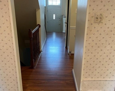 14 Walton Way - Photo Thumbnail 5