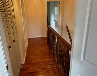 14 Walton Way - Photo Thumbnail 17