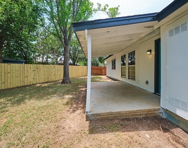 3907 Tamil St - Photo Thumbnail 12