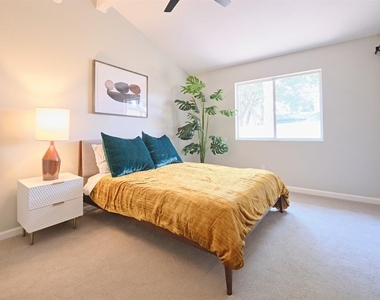 3907 Tamil St - Photo Thumbnail 6
