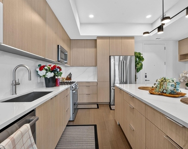 700 River St - Photo Thumbnail 6