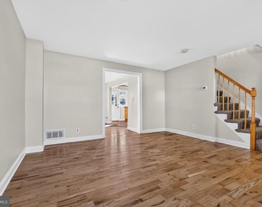 7531 Holabird Avenue - Photo Thumbnail 3