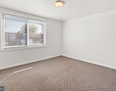 7941 E Baltimore Street - Photo Thumbnail 17
