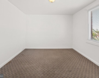 7941 E Baltimore Street - Photo Thumbnail 14