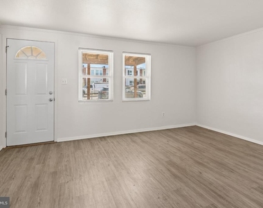7944 Eastdale Road - Photo Thumbnail 2