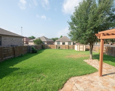 1078 Sussex Way - Photo Thumbnail 15