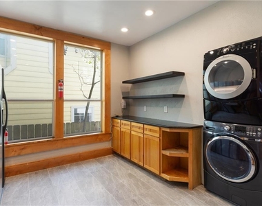 3210 Hampton (a) Rd - Photo Thumbnail 4