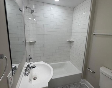 2624 Ashland Avenue - Photo Thumbnail 11
