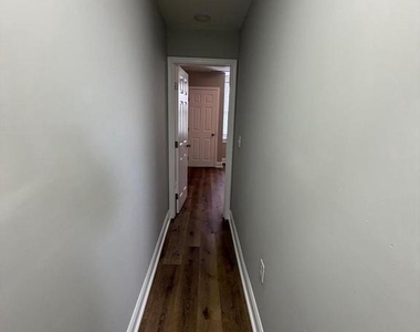 2624 Ashland Avenue - Photo Thumbnail 13