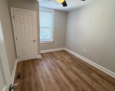 2624 Ashland Avenue - Photo Thumbnail 14