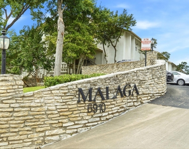 6910 Hart Ln - Photo Thumbnail 1