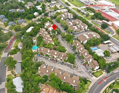 6910 Hart Ln - Photo Thumbnail 27