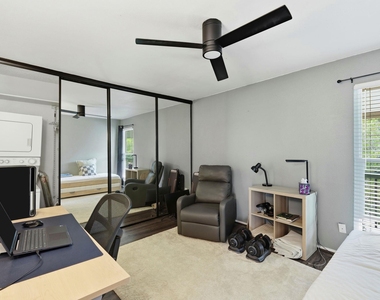 6910 Hart Ln - Photo Thumbnail 17