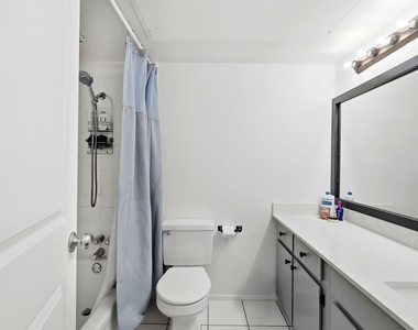 6910 Hart Ln - Photo Thumbnail 15