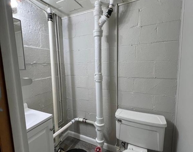 4823 Williston Street - Photo Thumbnail 10
