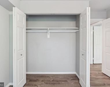 2901 Fallstaff Road - Photo Thumbnail 21