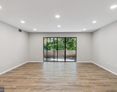 2901 Fallstaff Road - Photo Thumbnail 34
