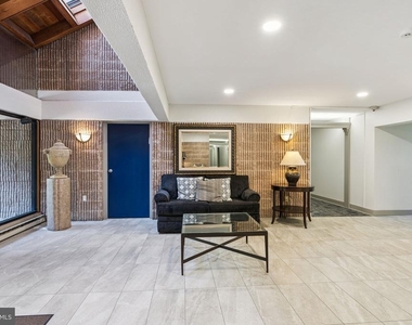 2901 Fallstaff Road - Photo Thumbnail 7