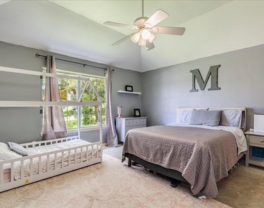 123 Crossroads Dr - Photo Thumbnail 9