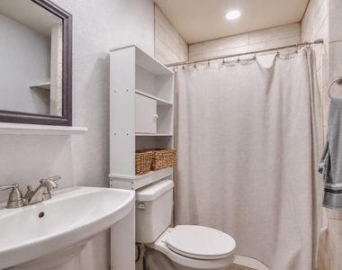 123 Crossroads Dr - Photo Thumbnail 14
