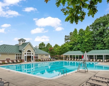 2703 Oak Leaf Court - Photo Thumbnail 42
