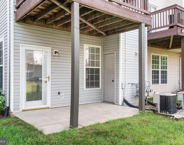 2703 Oak Leaf Court - Photo Thumbnail 21