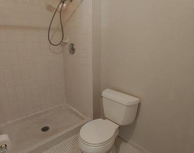 1910 Harcourt Avenue - Photo Thumbnail 22