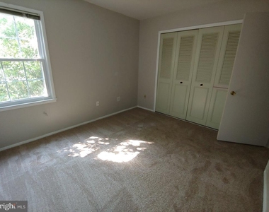 1910 Harcourt Avenue - Photo Thumbnail 18
