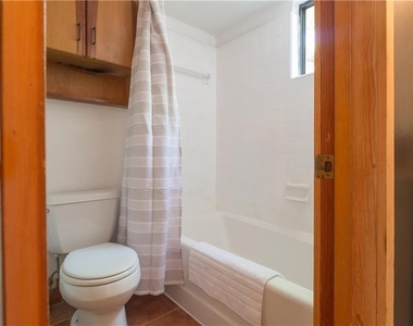 2011 Alameda Dr - Photo Thumbnail 17