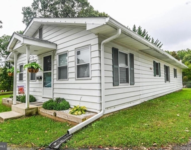 1522 Sappington Drive - Photo Thumbnail 5