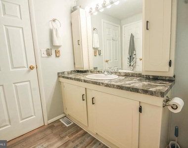 1522 Sappington Drive - Photo Thumbnail 22