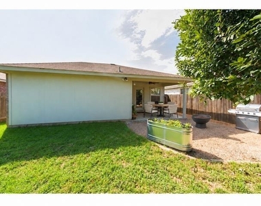 11701 Raymond C Ewry Ln - Photo Thumbnail 10