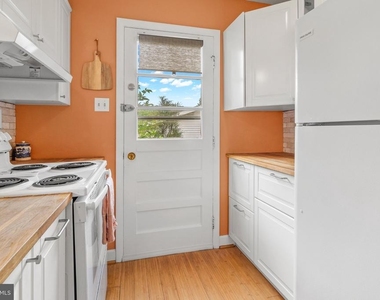 1308 Greyswood Road - Photo Thumbnail 17