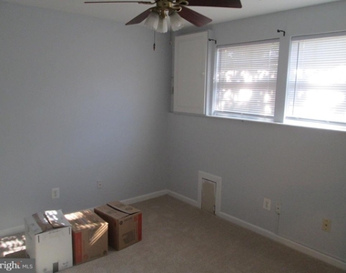 7959 River Rock Way - Photo Thumbnail 34