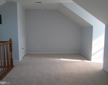 7959 River Rock Way - Photo Thumbnail 23