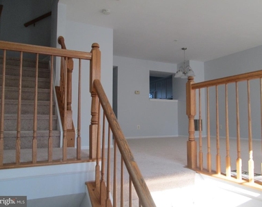 7959 River Rock Way - Photo Thumbnail 16