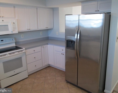7959 River Rock Way - Photo Thumbnail 6