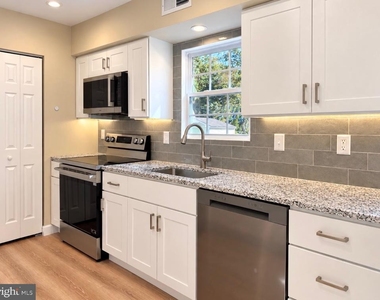 919 Truro Lane - Photo Thumbnail 7