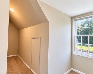 919 Truro Lane - Photo Thumbnail 21