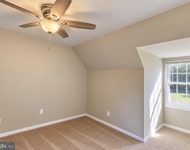919 Truro Lane - Photo Thumbnail 22