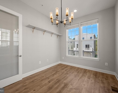 1523 Burnell Drive - Photo Thumbnail 26