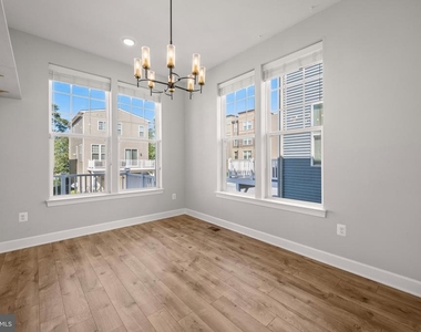1523 Burnell Drive - Photo Thumbnail 24