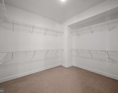 1523 Burnell Drive - Photo Thumbnail 40