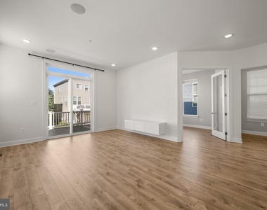 1523 Burnell Drive - Photo Thumbnail 20