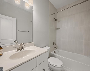 1523 Burnell Drive - Photo Thumbnail 7
