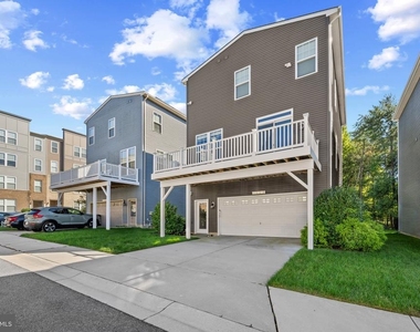 1523 Burnell Drive - Photo Thumbnail 54